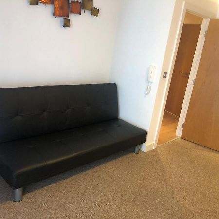 Lovely Serviced Apartment 2Min 2 City Center Manchester Exteriör bild